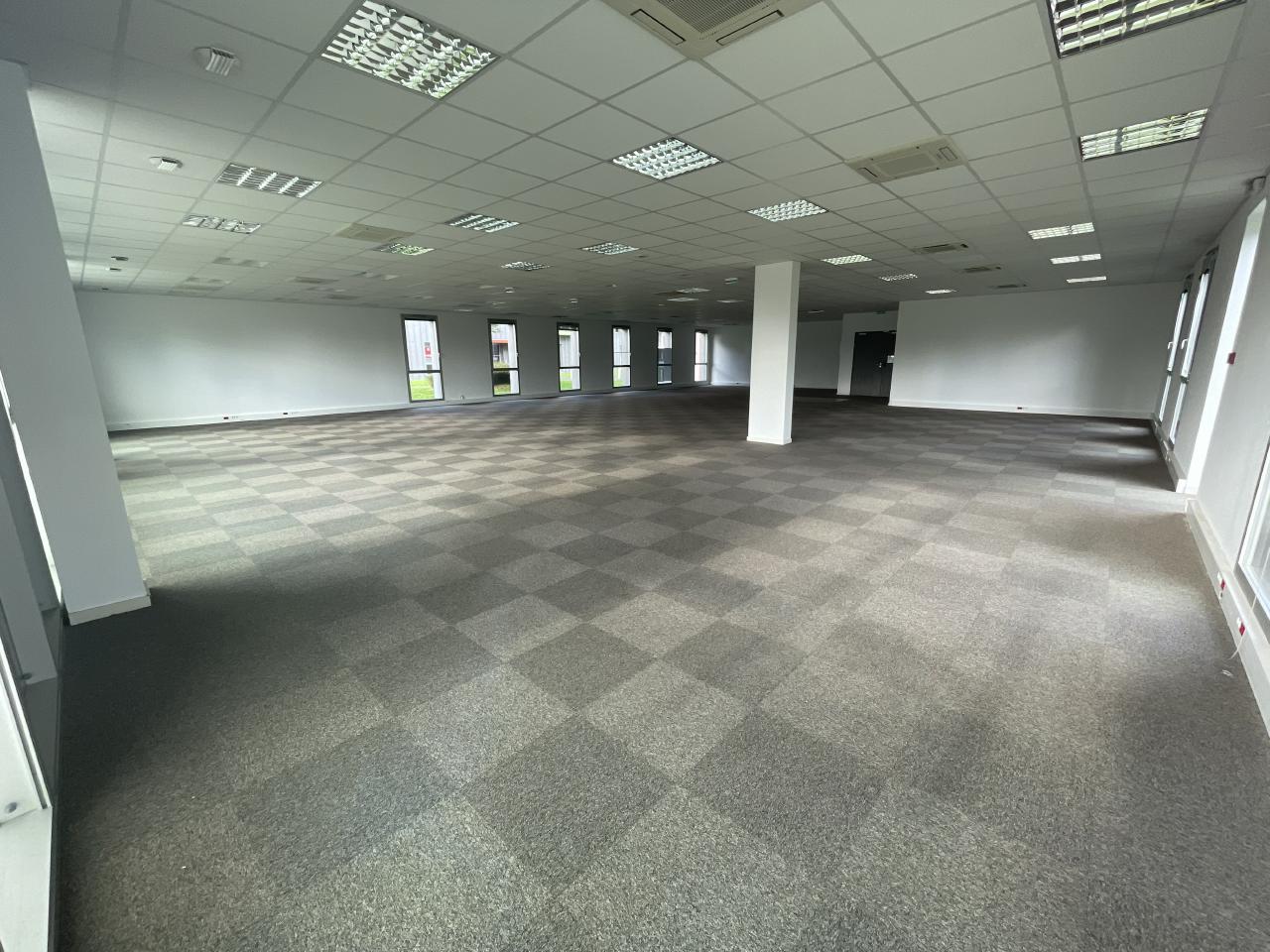 Bureau Saint-Herblain 306m² Location bureau Saint-Herblain Loire-Atlantique OLBUR2419469 9